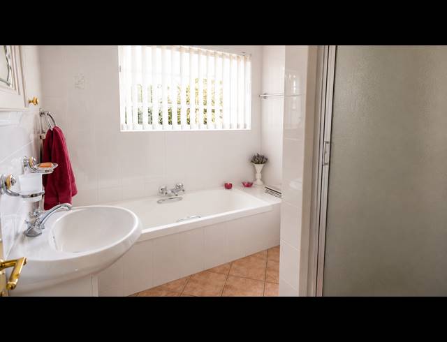 3 BEDROOM TOWNHOUSE FOR SALE IN THREE RIVERS PROPER